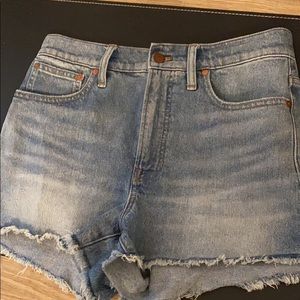 Madewell The Perfect Jean short Size 28 (equivalent to a size 6)